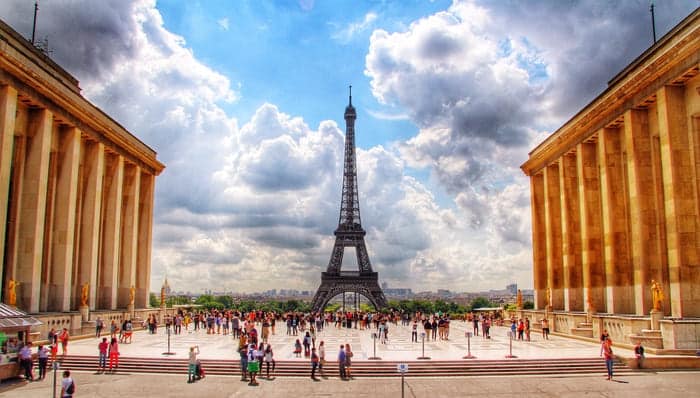 tour eiffeil vtc luxe paris Visitez Paris avec votre chauffeur VTC de luxe